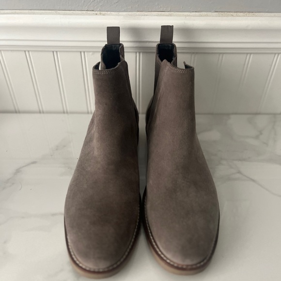 Steve Madden Chelsea Boots